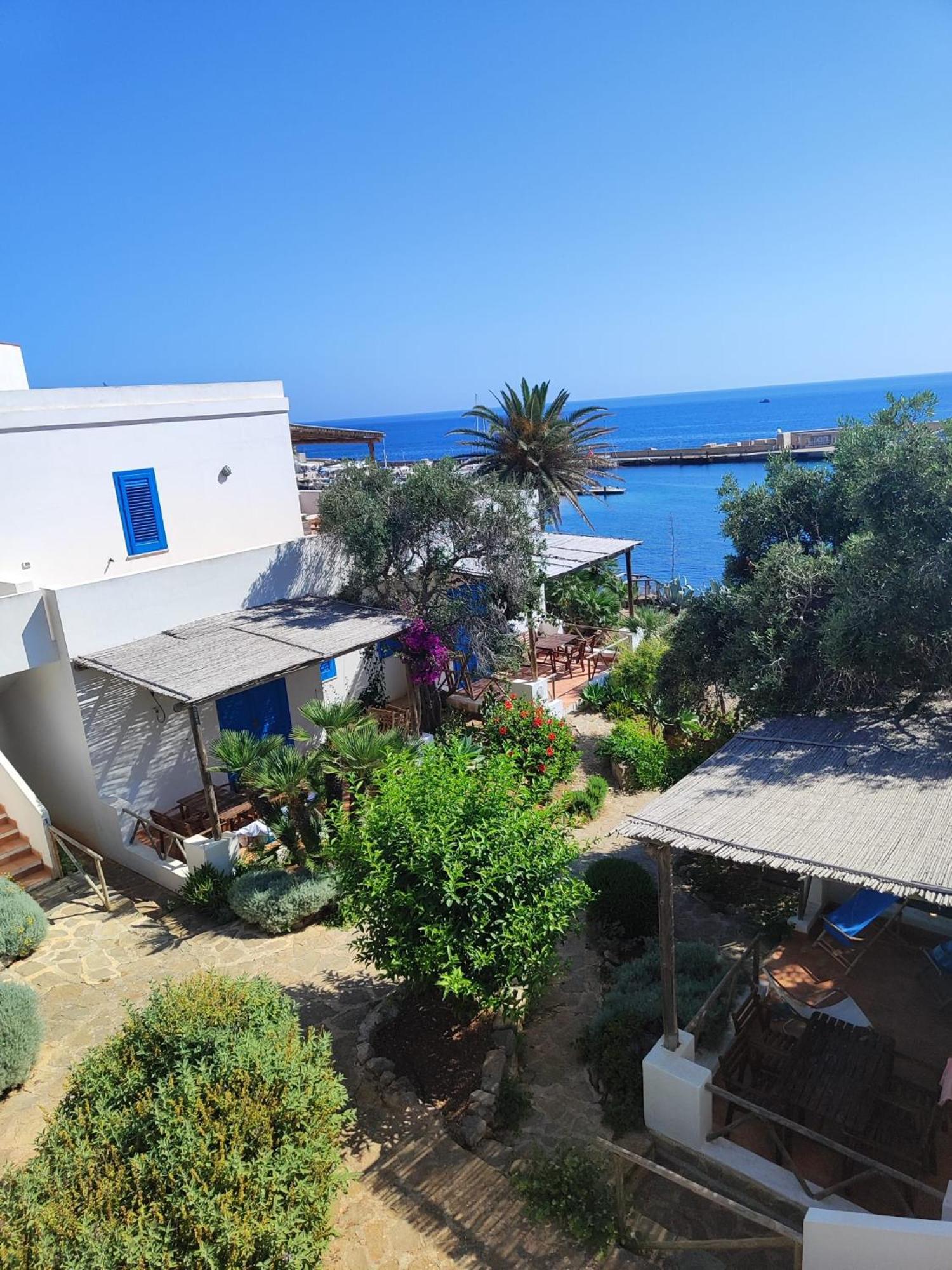 Marettimo Residence Bagian luar foto